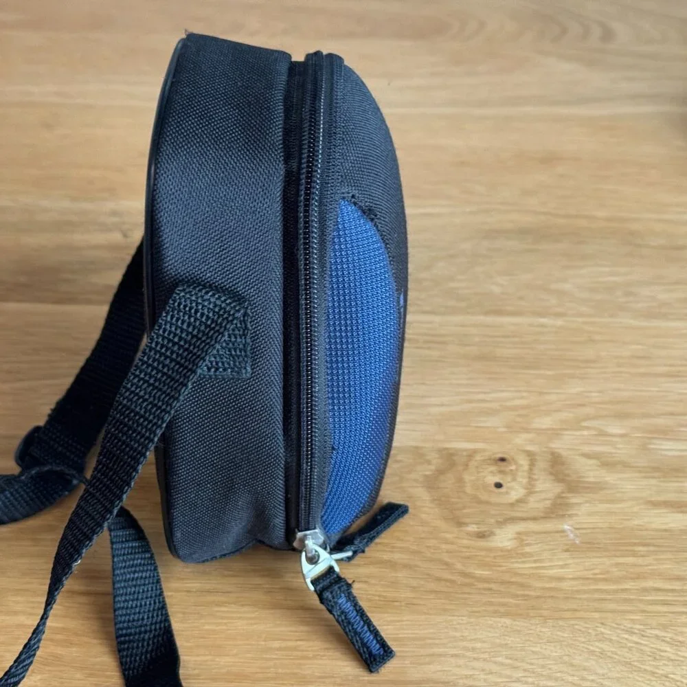TARGUS Camera Case Zippered Bag, Adjustable Strap, Black/Blue, Model DLEC200B